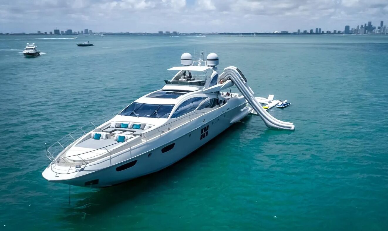 Important Upholstery for Boats Tips to Improve Comfort and Modern Style
